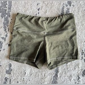 FLEO workout shorts